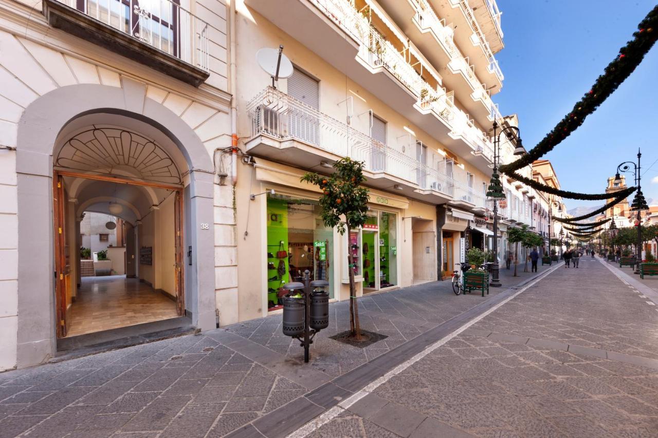 Luxury&Romantic Apartment With Balcony In Sorrento Exterior foto