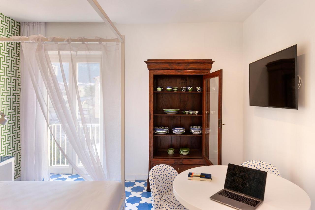 Luxury&Romantic Apartment With Balcony In Sorrento Exterior foto